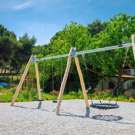 Arena Stupice Camping Homes-2